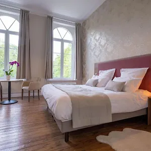 Appart hôtel Chateau Du Béron Chic, Cappelle-en-Pevele